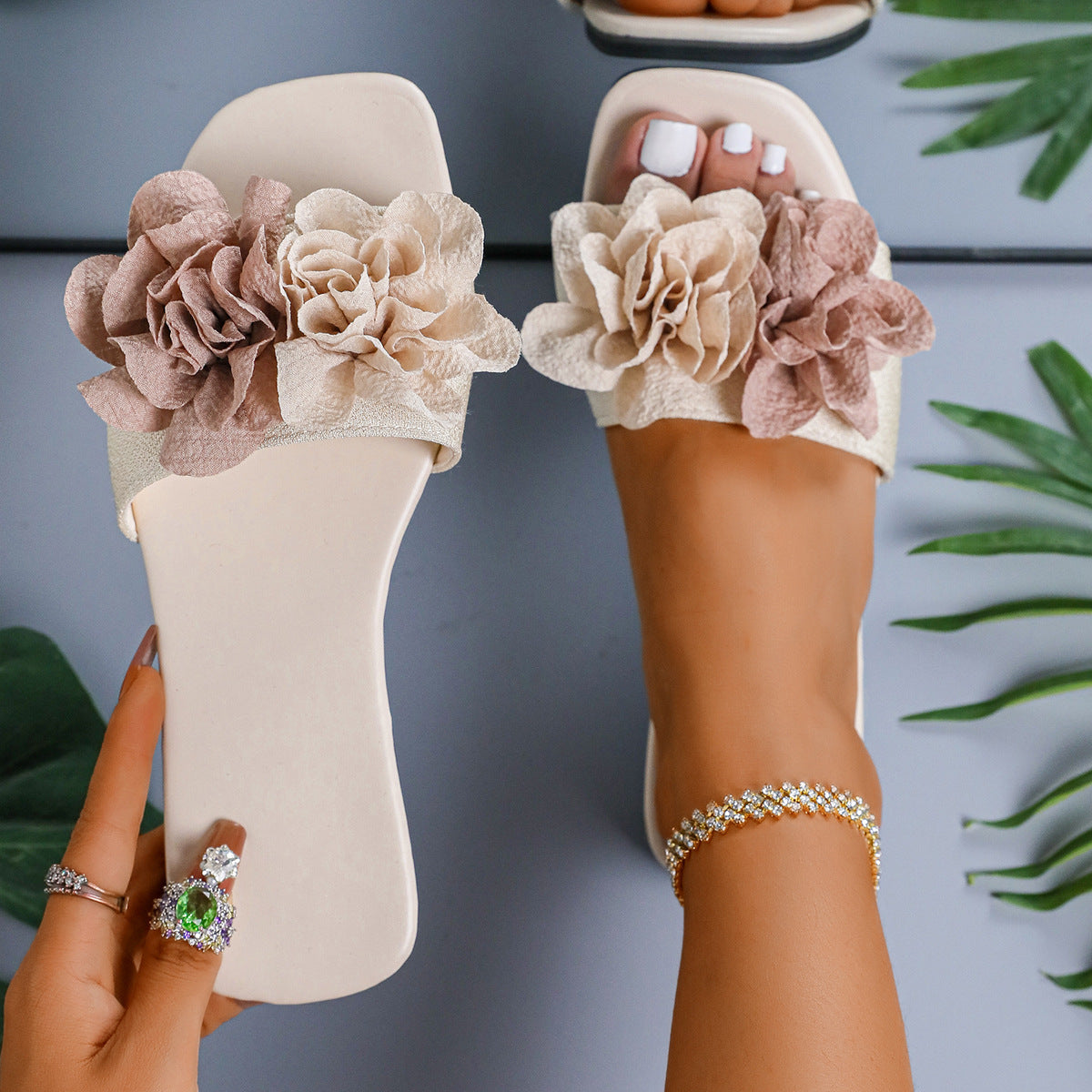 Céleste Tongs Fleuries